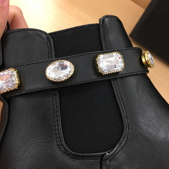 🖤💎Nicole Miller Gem Ankle Boots 🖤💎 - Picture 6 of 9
